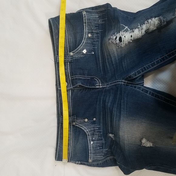 Almost Famous Distressed Blue Jean. Size 9 - Picture 10 of 13